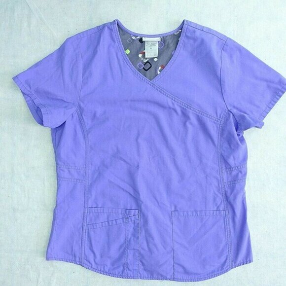 Scrubstar Scrub Top Women M Purple Solid‎ Short Sleeve Polyester Blend Pockets - Picture 1 of 5